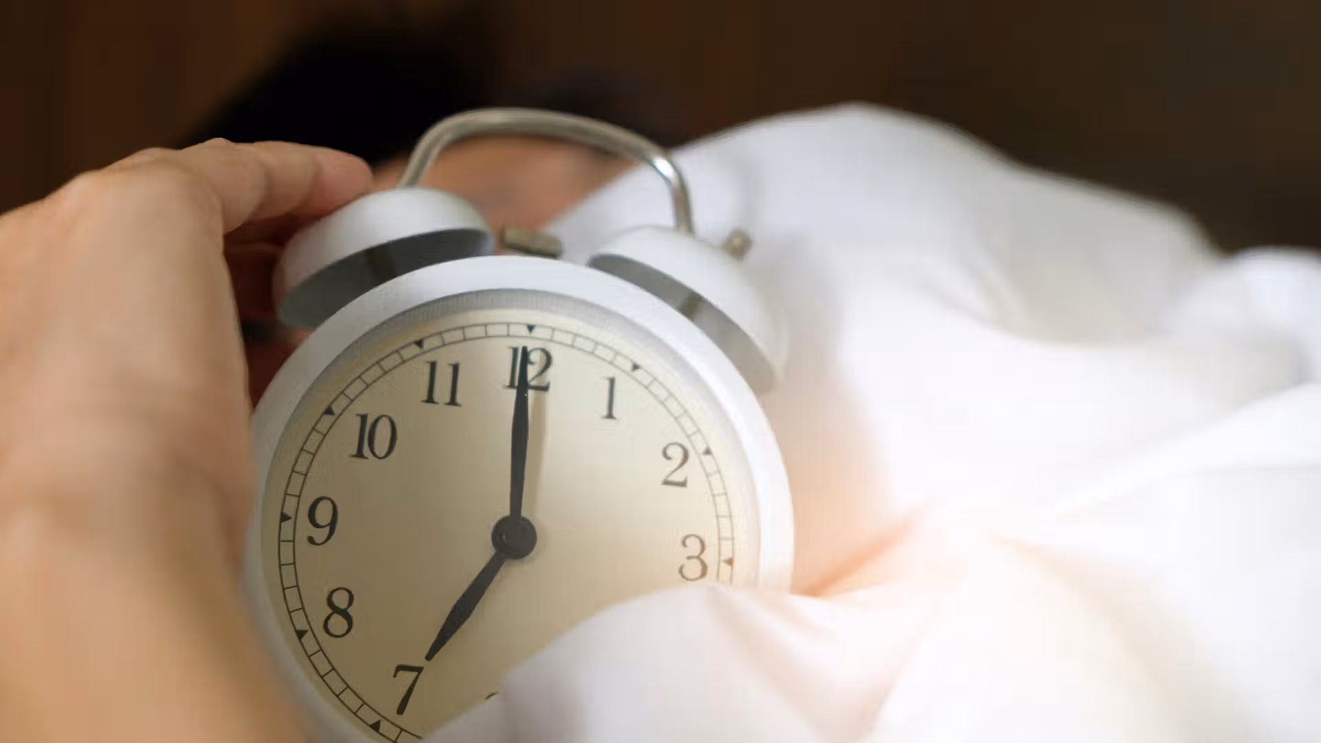 Vous pouvez retrouver un bon sommeil réparateur grâce à la sophrologie et l'hypnose, deux méthodes complémentaires